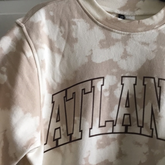 H&M • Adorable Sweatshirt Style ATLANTA Dress - Picture 9 of 16